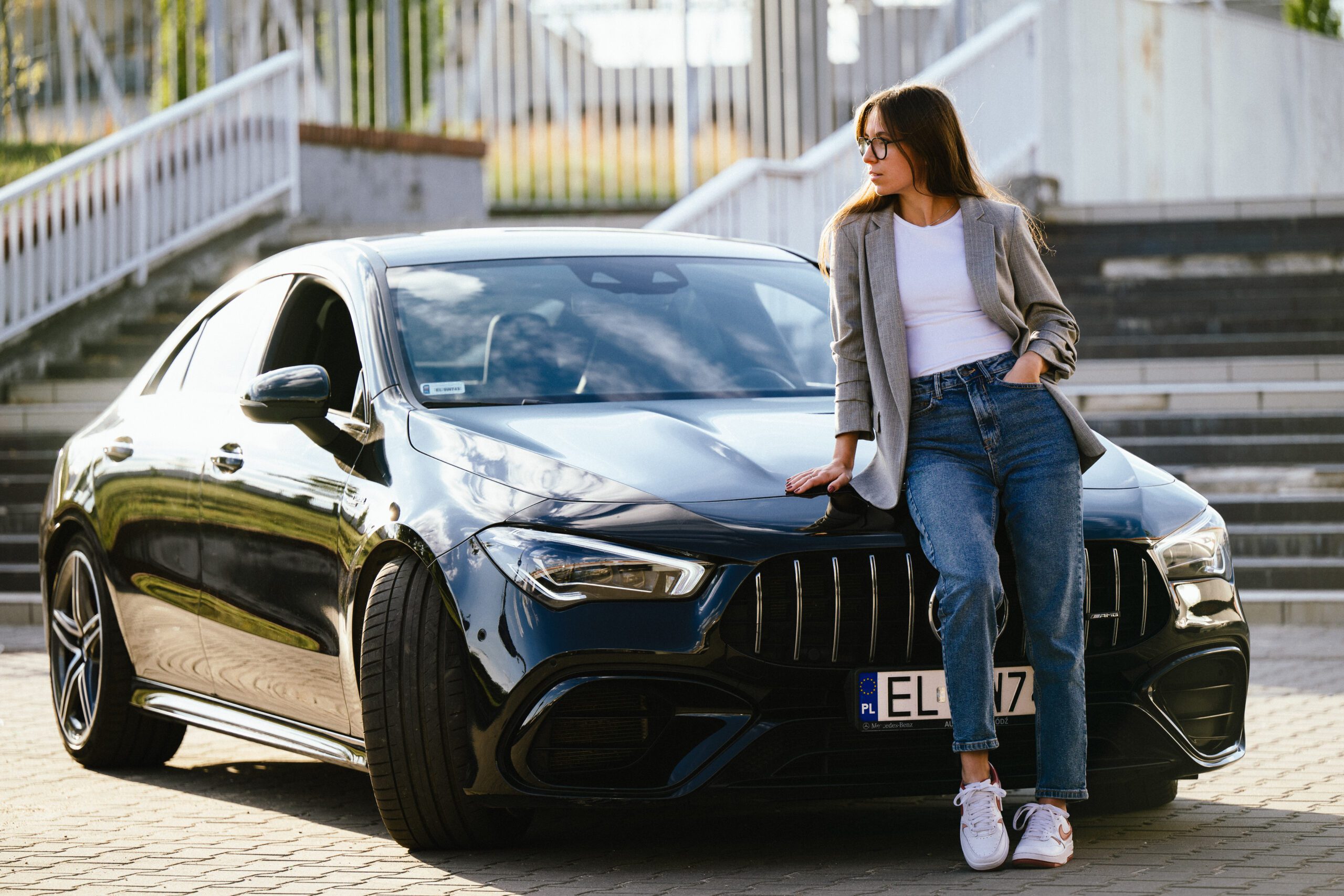 Biznesowa sesja plenerowa.